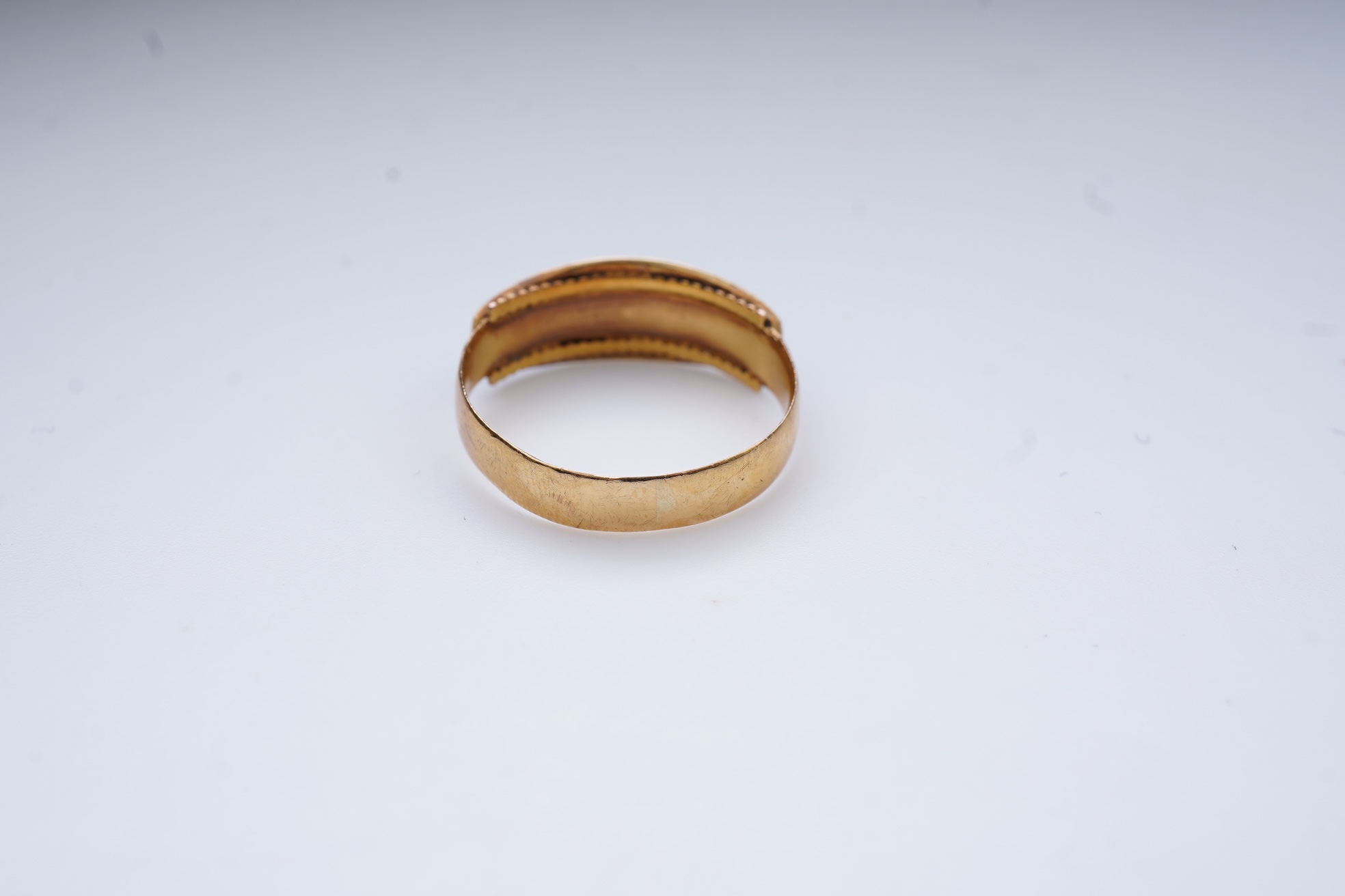 A Victorian black enamel and pearl mourning ring, 19th century